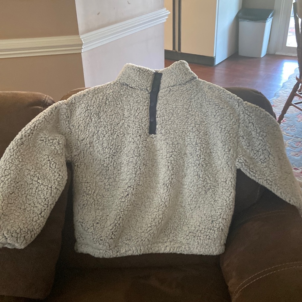 Faux fur 100% polyester Womens xl